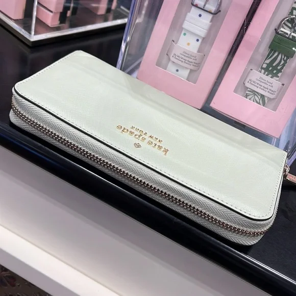 Kate Spade Staci Large Continental Wallet
Sage Bundle - Picture 13 of 16